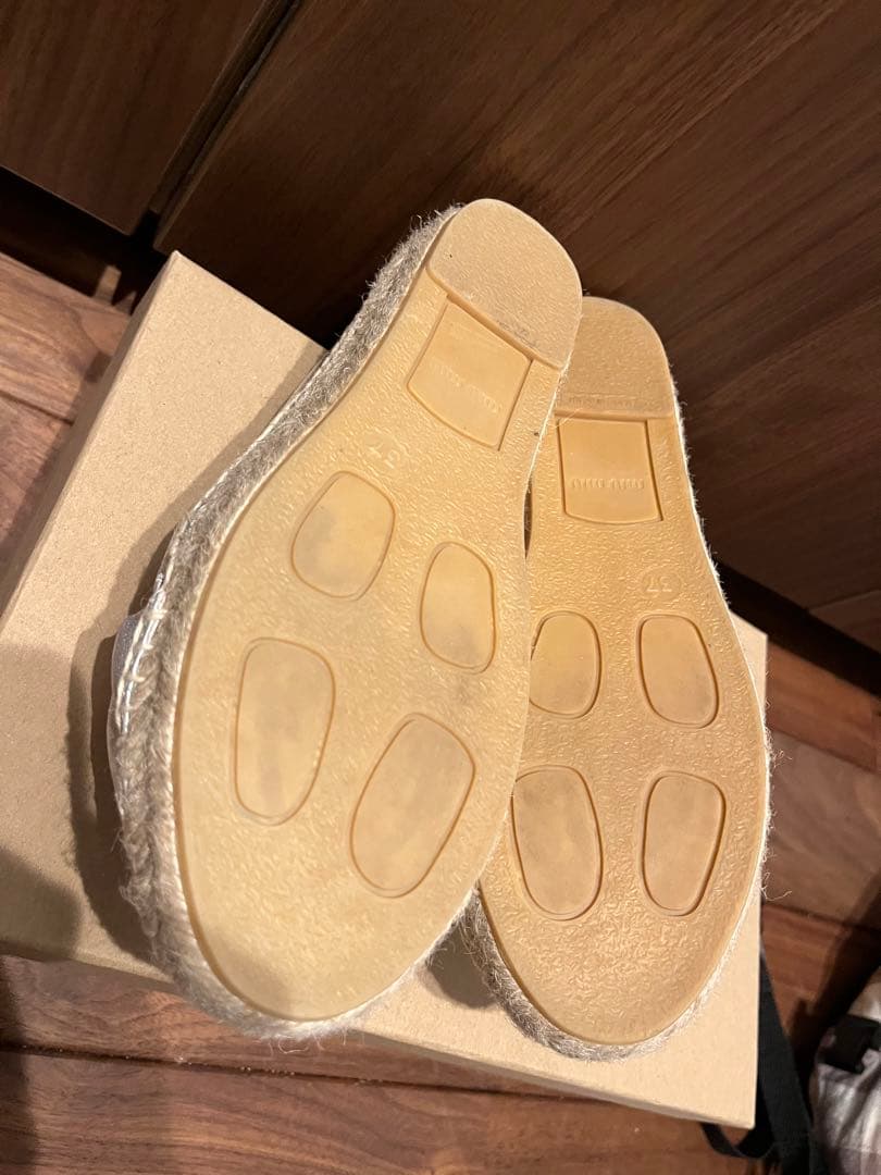 削除前　週末セール　美品　miu miu シルバー エスパドリーユ