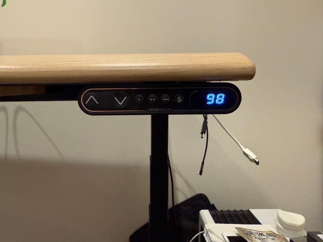 オカムラ 幅155×奥行77.5cm 電動昇降デスクSwift スイフト