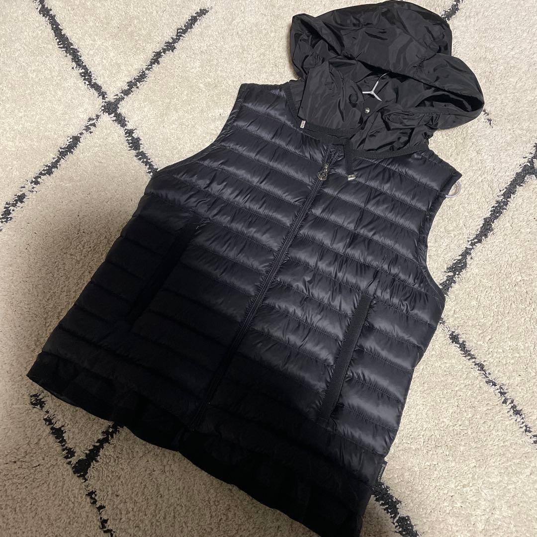 MONCLER ダウンベスト モンクレール フリル
