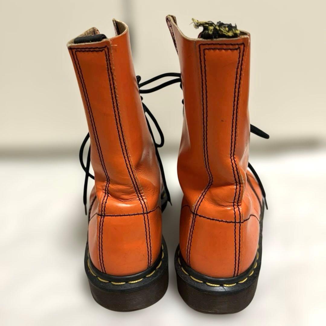 Dr. Martens Air Wair ブーツ　オレンジ　イングランド製