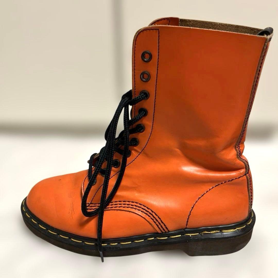 Dr. Martens Air Wair ブーツ　オレンジ　イングランド製