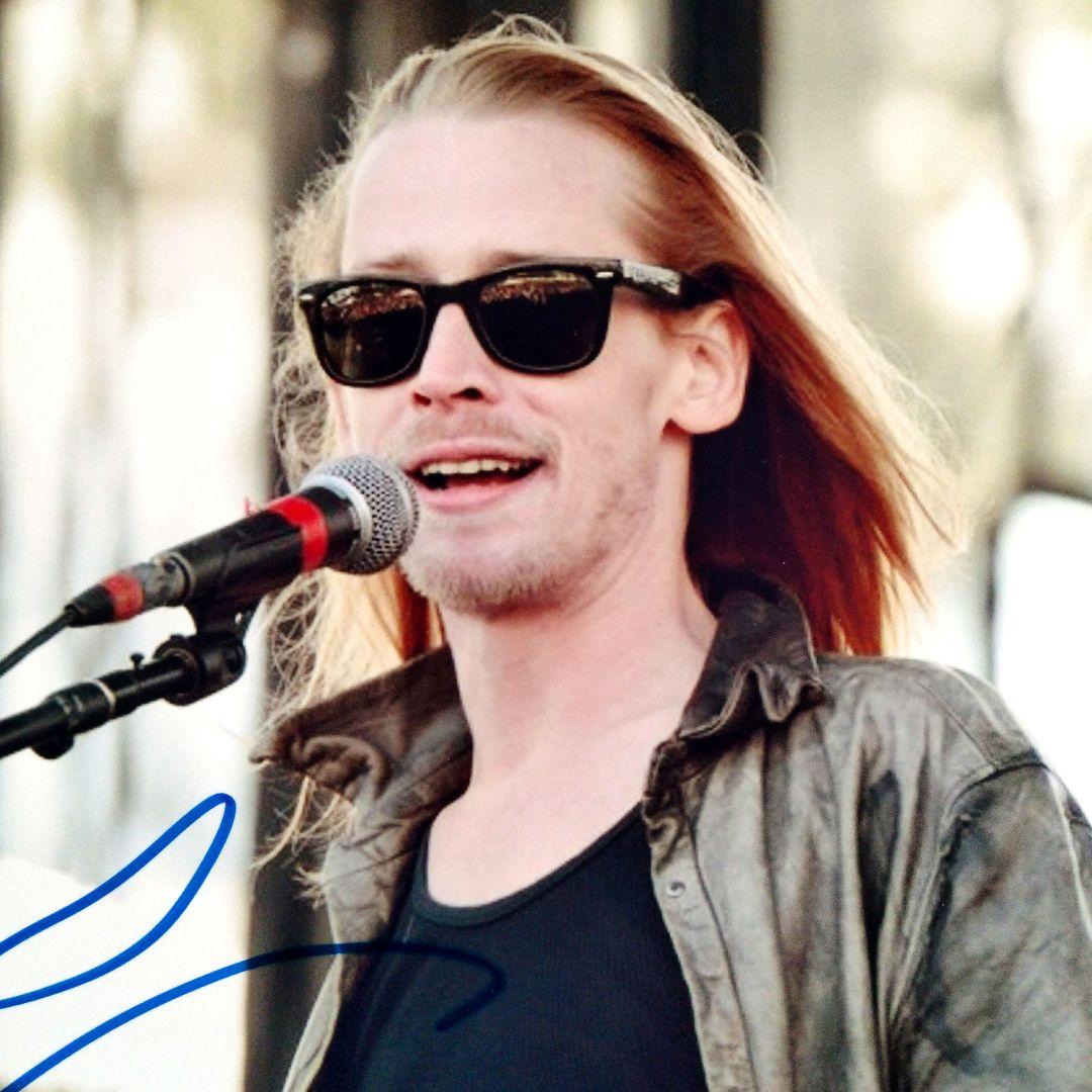 セール中…マコーレー・カルキン直筆サイン入り超特大写真…