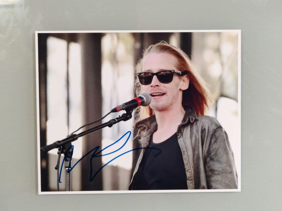 セール中…マコーレー・カルキン直筆サイン入り超特大写真…