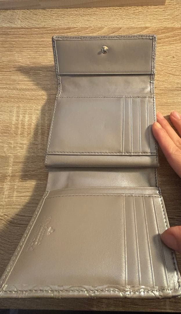 Vivienne Westwood 口金二つ折り財布