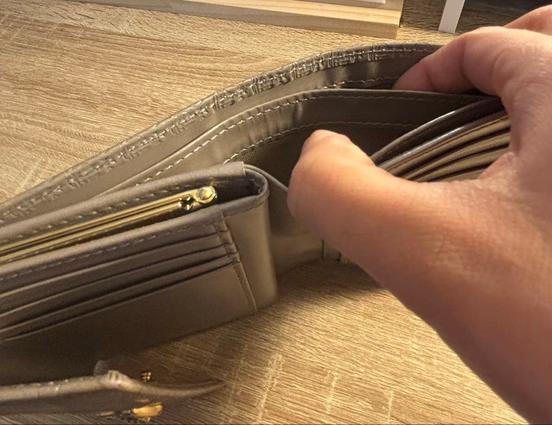 Vivienne Westwood 口金二つ折り財布