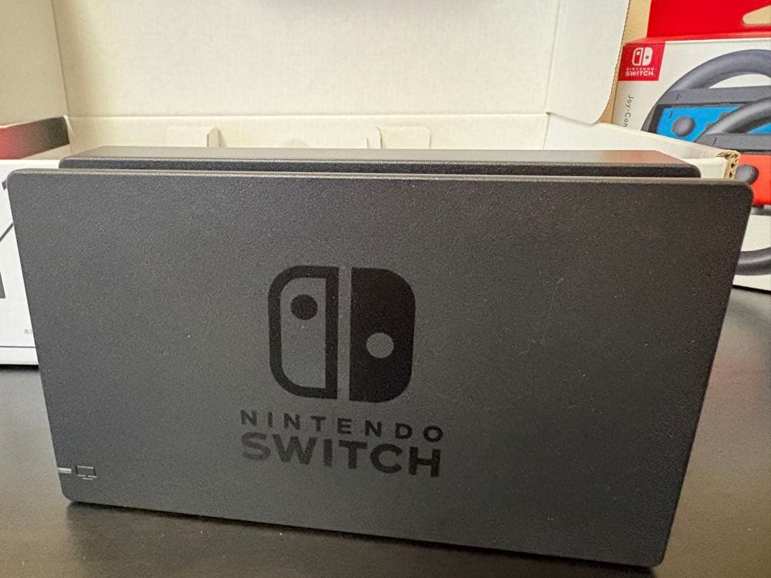 スイッチ本体、ケース付き