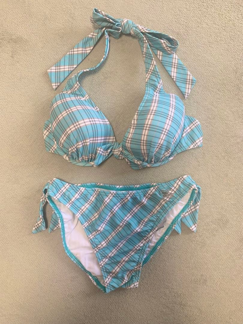 新品バーバリーブルーレーベル　水着