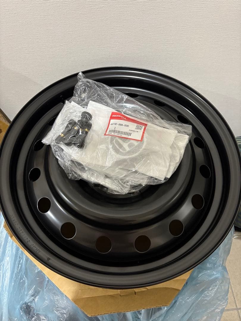 新品 ホンダ 16インチ スチールホイール 4本 鉄チン キャップ&バルブ付き