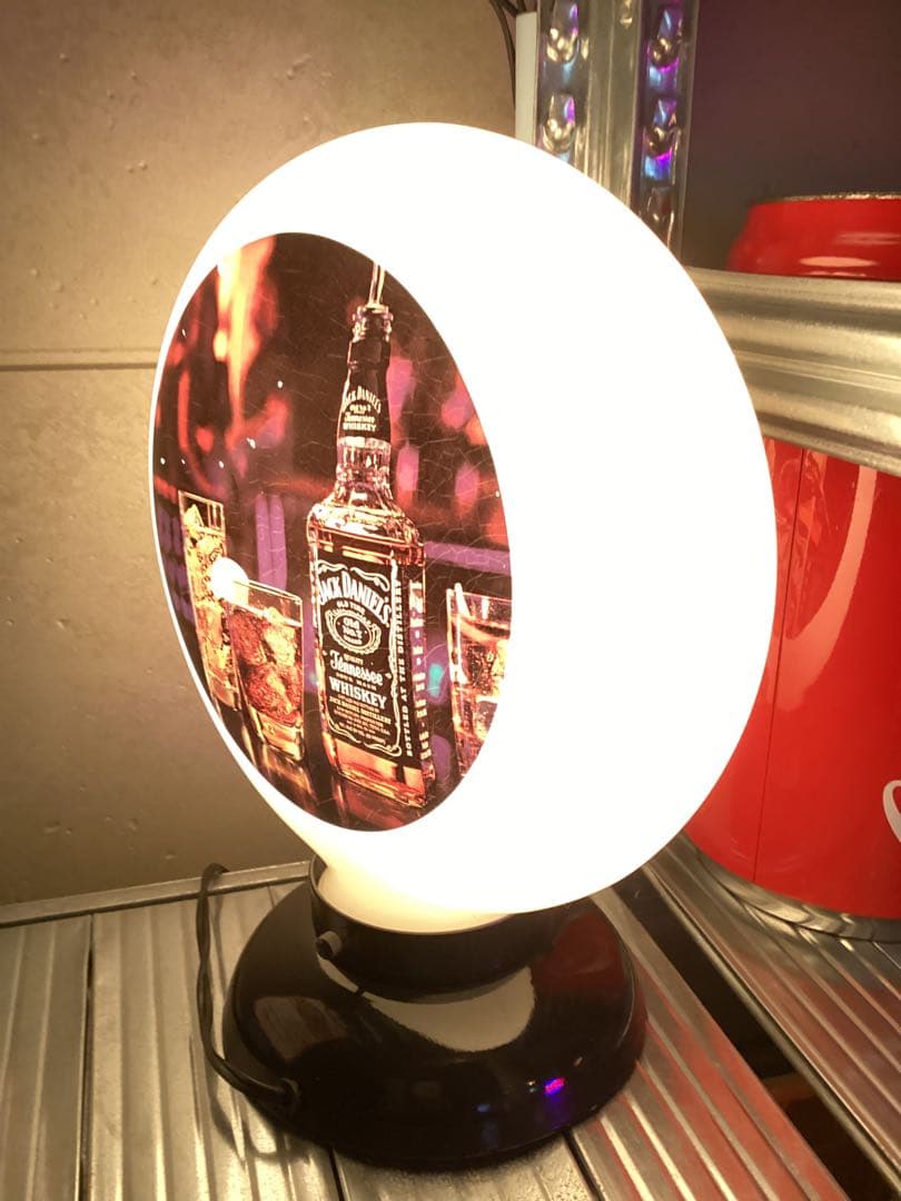 ガレージ店舗にガスランプ　ジャックダニエル