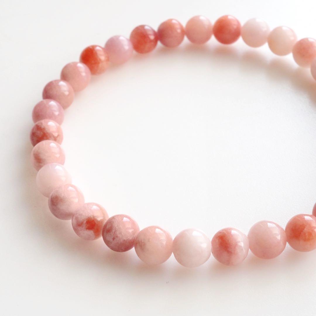 【はくとん( 'ω')ŧ‹\"ŧ‹\"】芍薬翡翠のゴムブレスレット