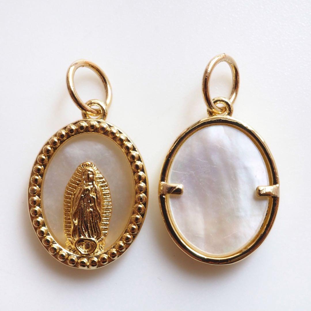 【はくとん( 'ω')ŧ‹\"ŧ‹\"】芍薬翡翠のゴムブレスレット