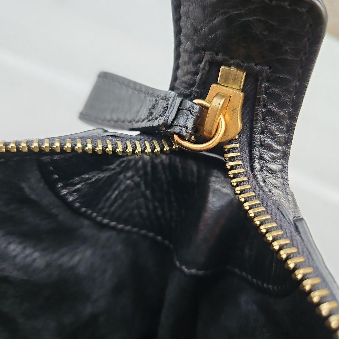 美品⭐HIROFU ヒロフ Hロゴ 型押しレザー ショルダーバック ブラック