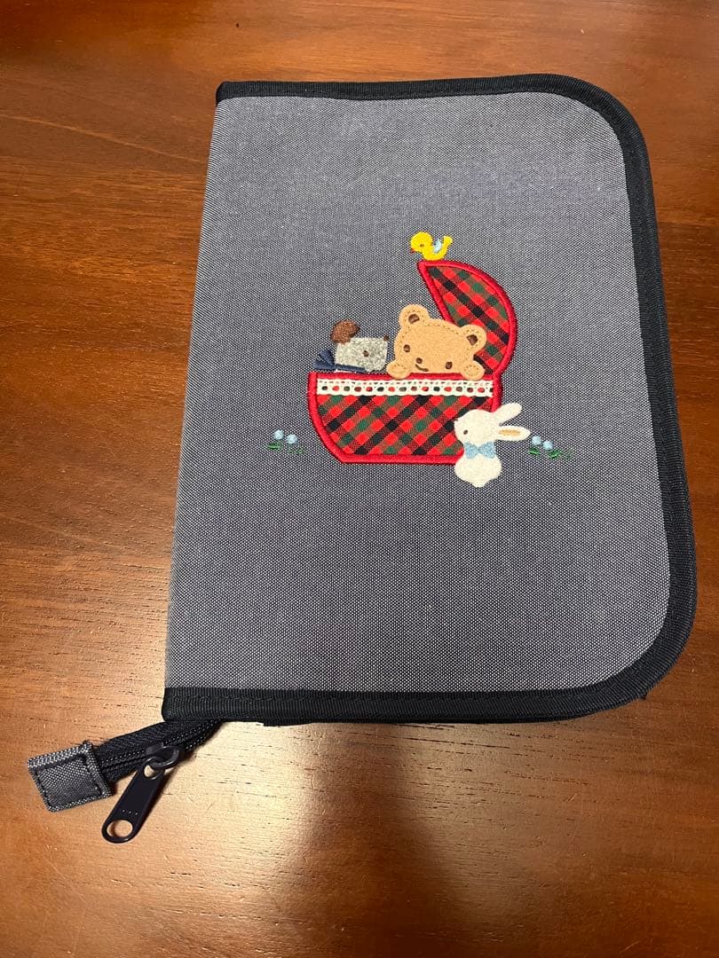 【新品】※お値下げ中ですfamiliar 母子手帳ケース