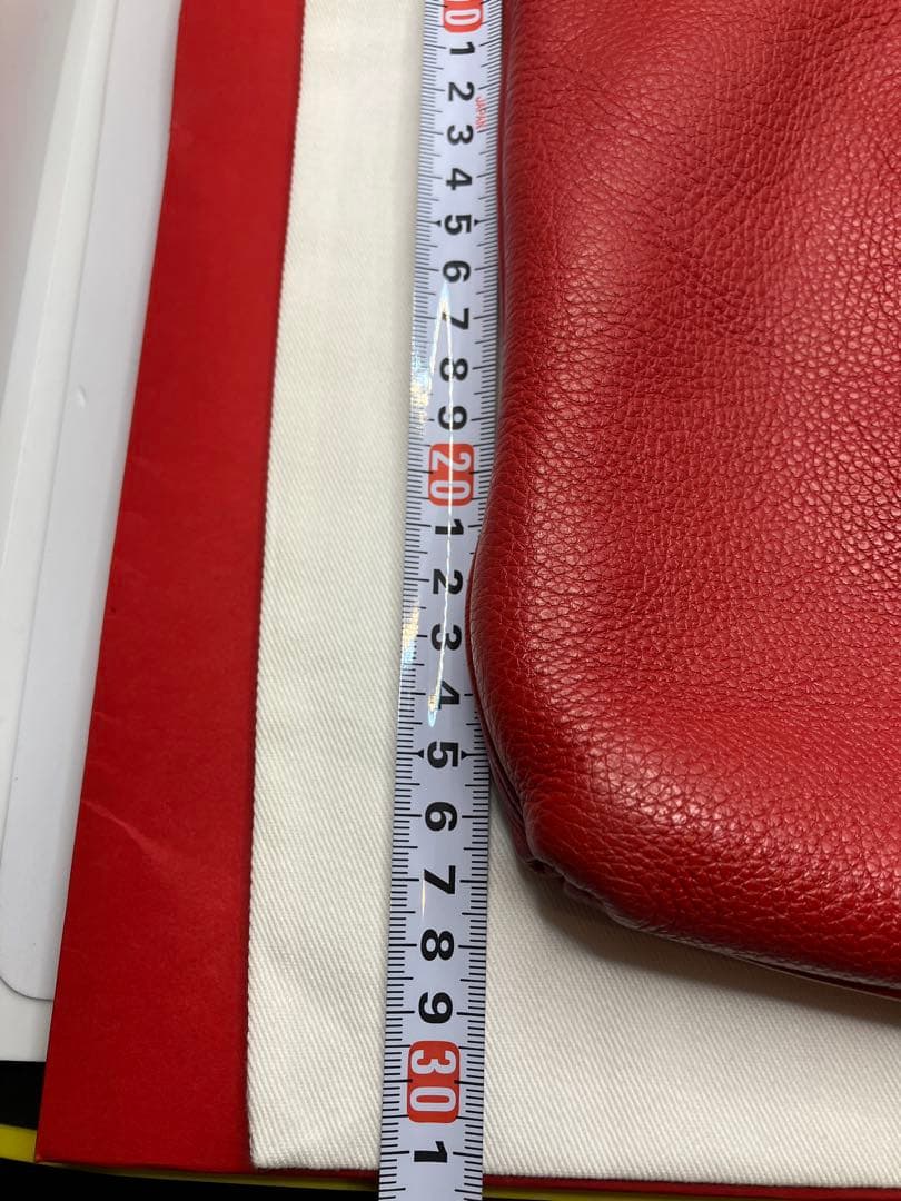 yu フェラガモ FERRAGAMO ショルダーバッグ 高級イタリアンレザ