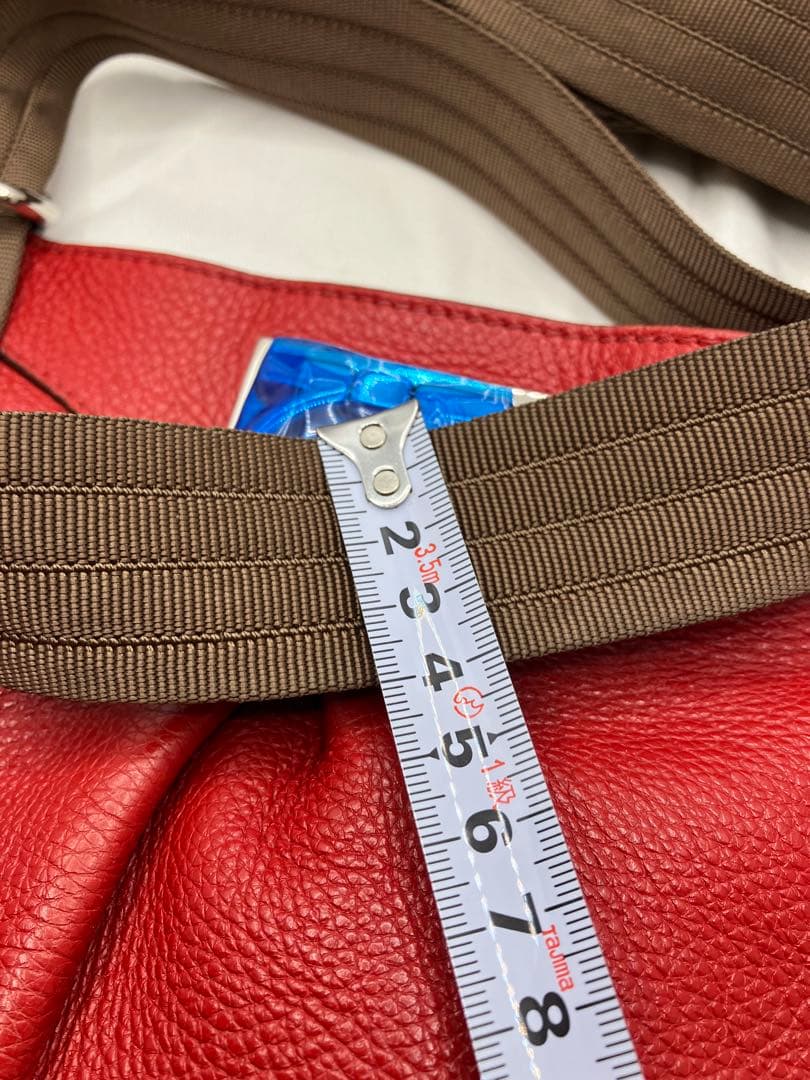 yu フェラガモ FERRAGAMO ショルダーバッグ 高級イタリアンレザ