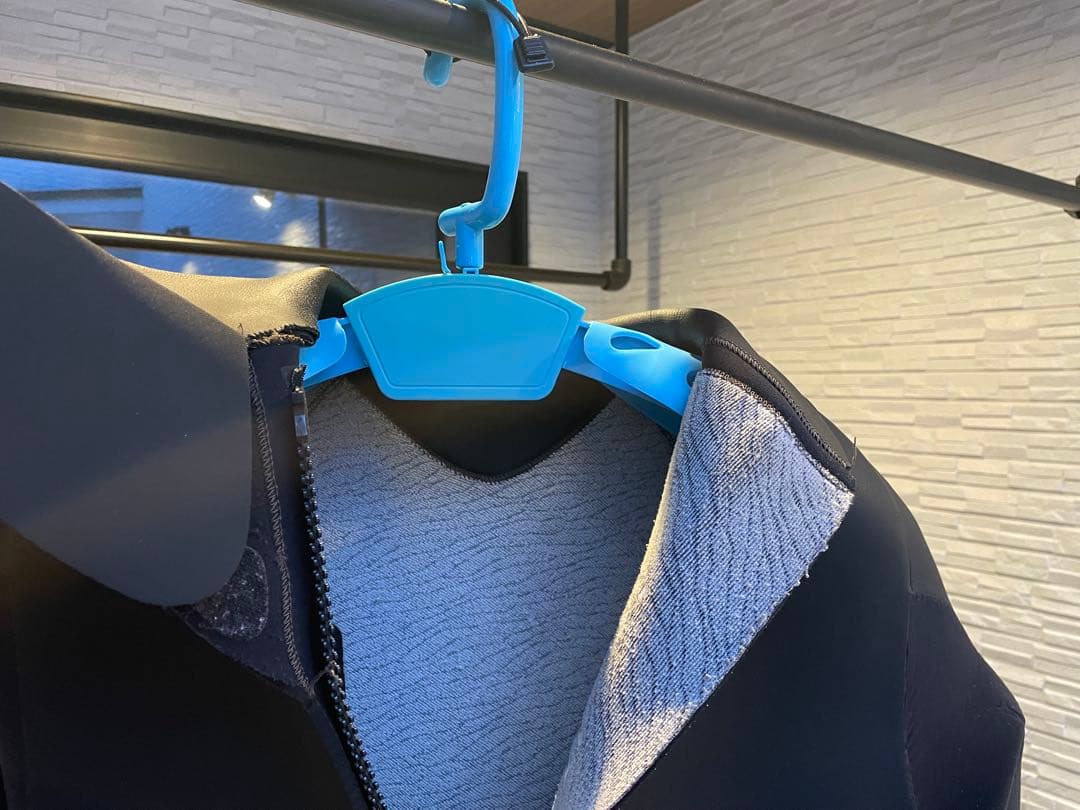 DOVE セミドライ　ウェットスーツ　ブラック