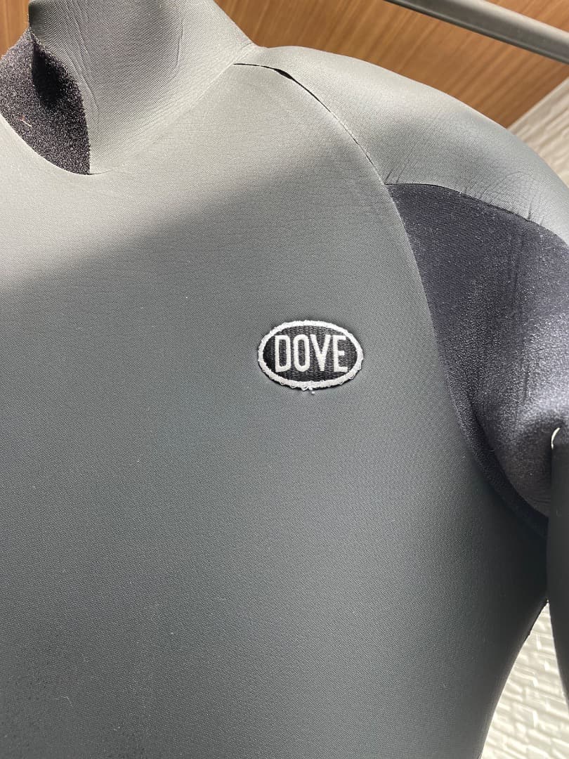 DOVE セミドライ　ウェットスーツ　ブラック