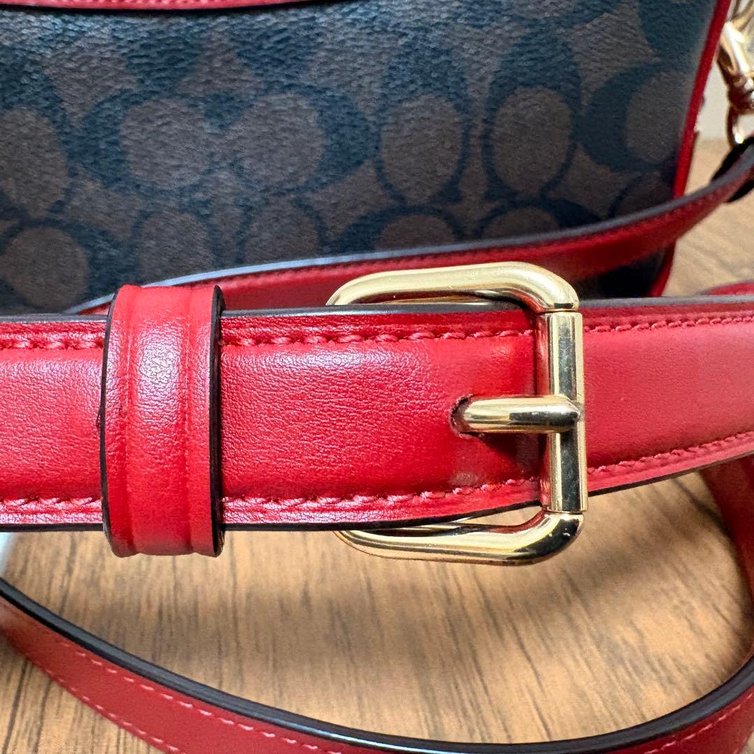 Coach ショルダーバッグ 中型 ブラウン/レッド