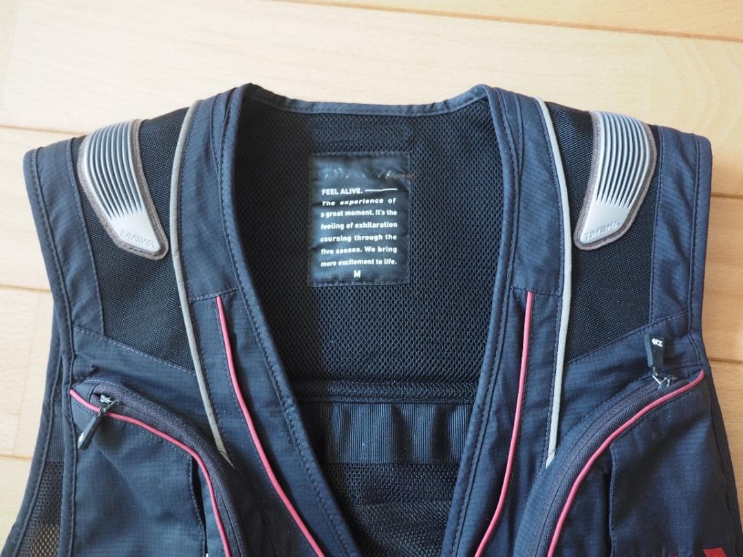 DAIWA　鮎ショートベスト　DV-2106　ブラック　M