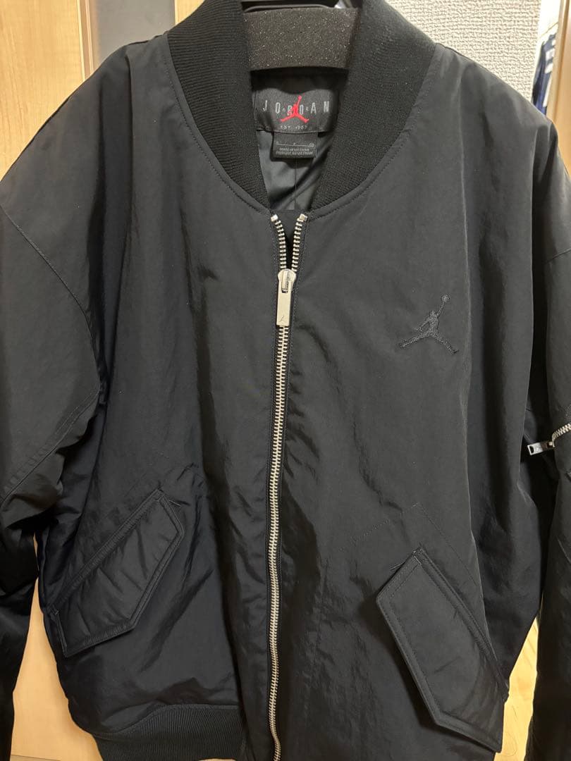 ナイキ　ジョーダン　中綿ma1ジャケット　ブルゾン