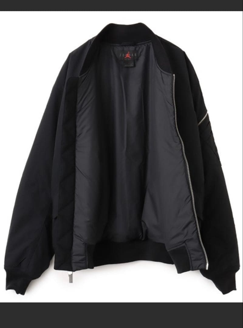 ナイキ　ジョーダン　中綿ma1ジャケット　ブルゾン