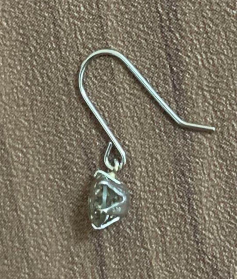 プラチナPt天然ダイヤモンドフックピアス　ブラウンダイヤモンド