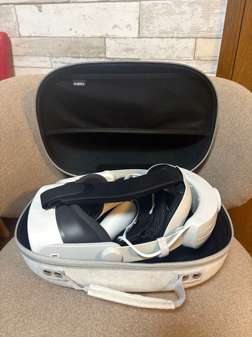 メタクエスト3sVRヘッドセットケース ホワイト