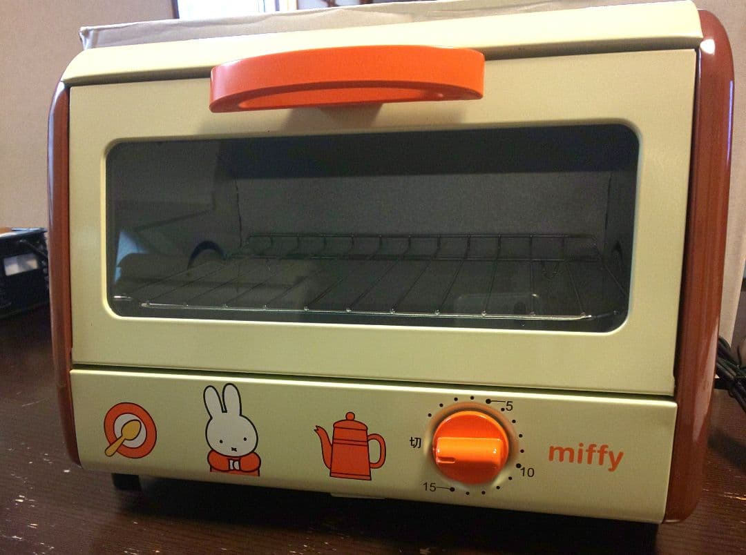 フジパン当選品 miffy トースター プレート４枚付き