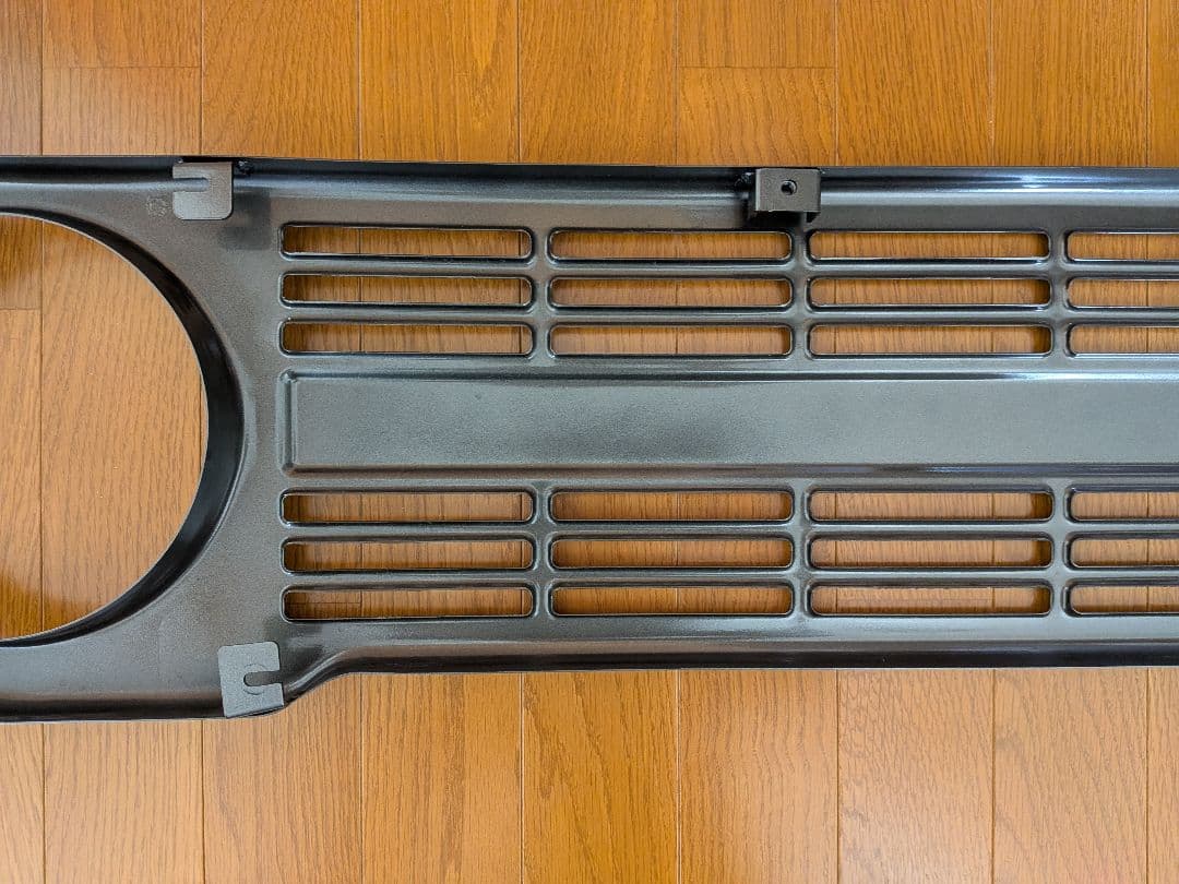 ジムニー　フロントグリル ヴィンテージアイアングリル アピオ APIO