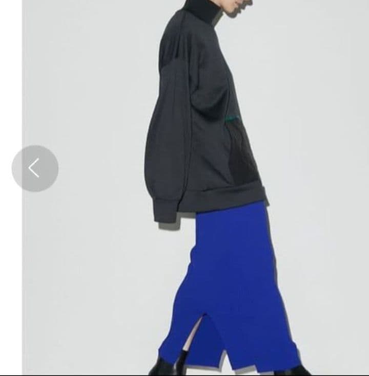 m*☆様 セール中❗UN3D キルティングドッキングスウェット　黒