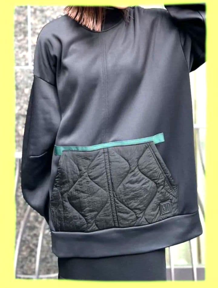 m*☆様 セール中❗UN3D キルティングドッキングスウェット　黒