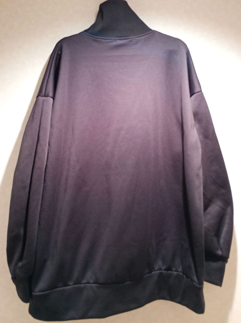 m*☆様 セール中❗UN3D キルティングドッキングスウェット　黒