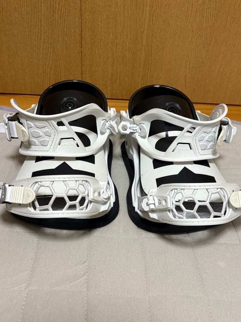 UNION STRATA White Sサイズ