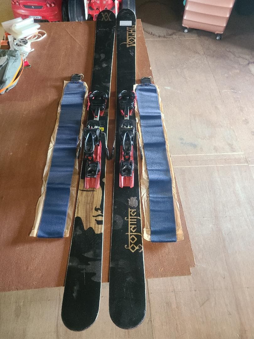 スキー 186 VOLKL GOTAMA + DIAMIR + SKINS
