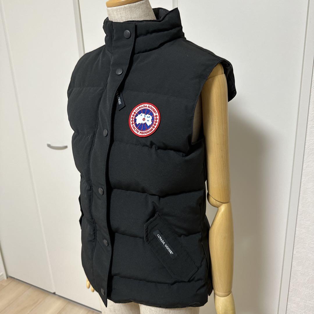 極美品  ダウンベスト M 2832L ブラック