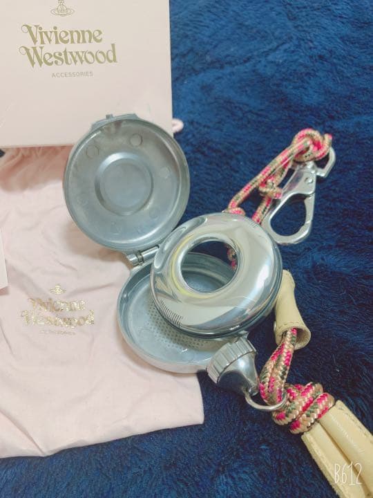 【新品　未使用品】ヴィヴィアン　ウエストウッド　携帯灰皿・小物入れ