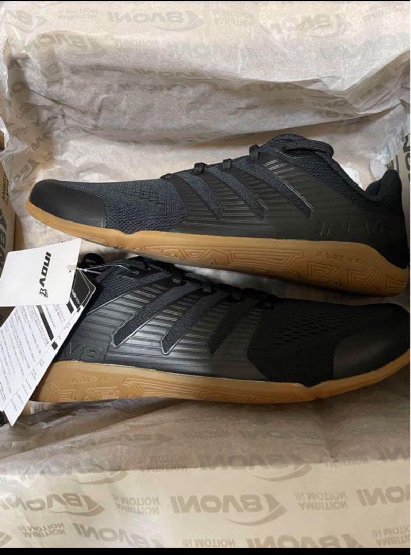 【新品未使用】イノヴェイト　INOV8 ベア / BARE－XF 27.5センチ