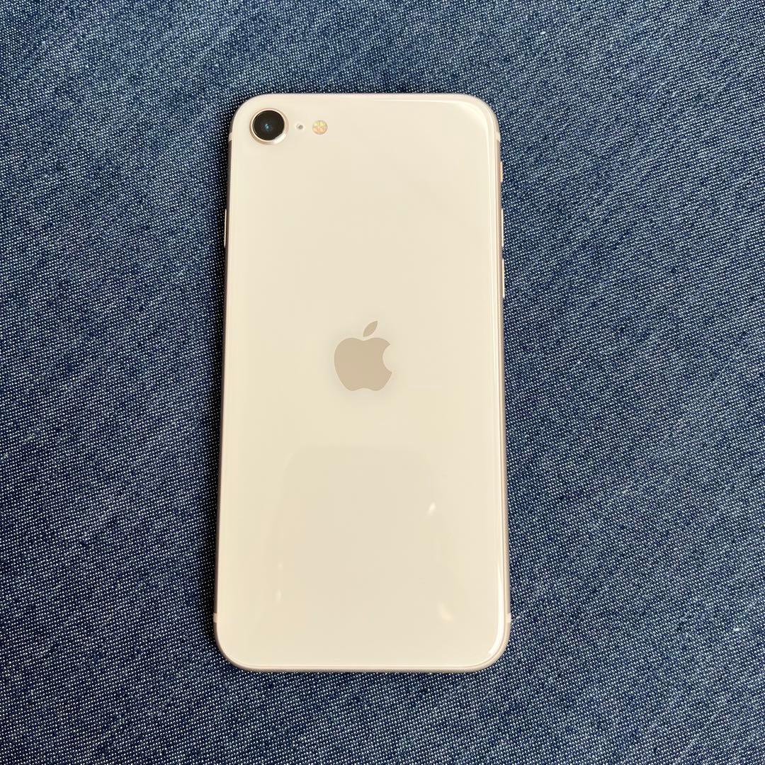 iPhone SE3 第3世代 本体 スターライト 64GB SIMロックなし