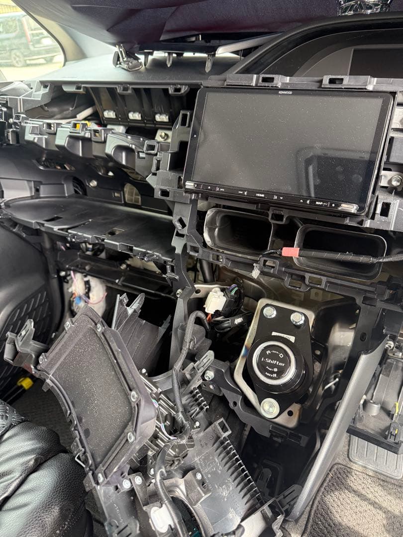 りゅく i-Shifter 80系 エスクァイアハイブリッド アイシフター