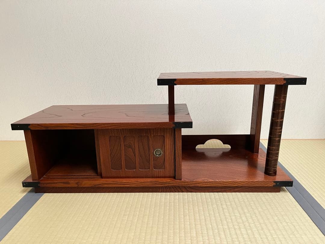 床の間、飾り棚、桜皮細工、収納棚、茶箪笥、金具打ち、花瓶台、昭和レトロ、ケヤキ色
