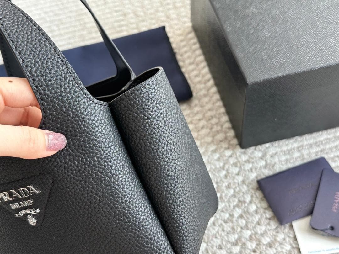 超美品ノベルティ　ハンドバッグ　ブラック　バッグ