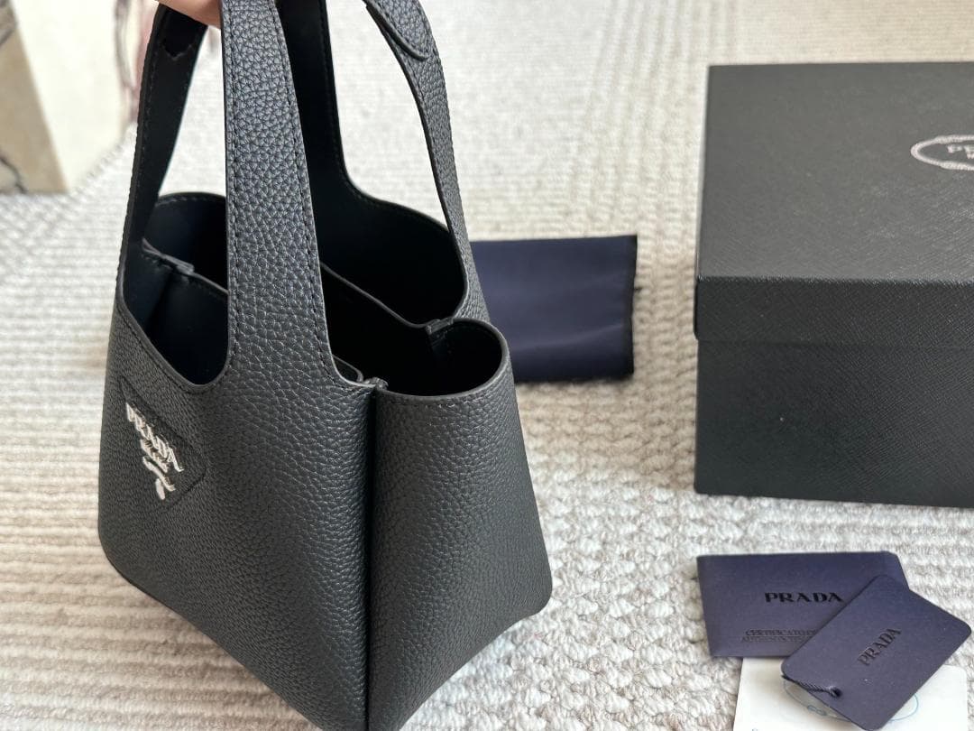 超美品ノベルティ　ハンドバッグ　ブラック　バッグ