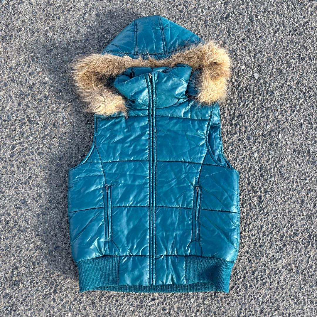 ば*ん様 HUSH HUSH 青 水色 ファー付きダウンベスト y2k グランジ