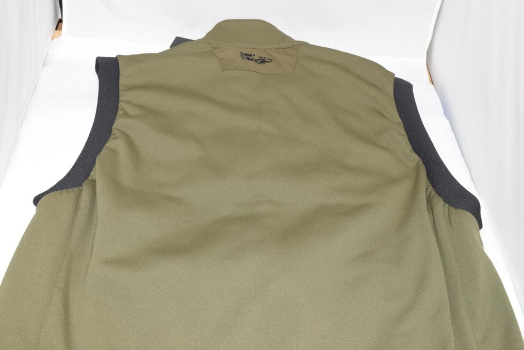 新品☆ダンスウィズドラゴン ドライ&フリーモーションキルトベスト☆カーキ☆XL②