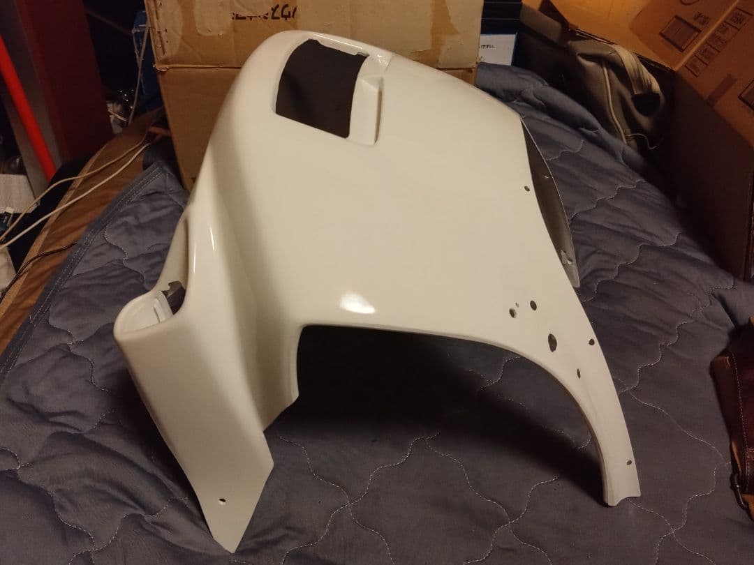 NS-1 AC12 アッパーカウル　傷補修・塗装済　ホンダ純正色　タフタホワイト