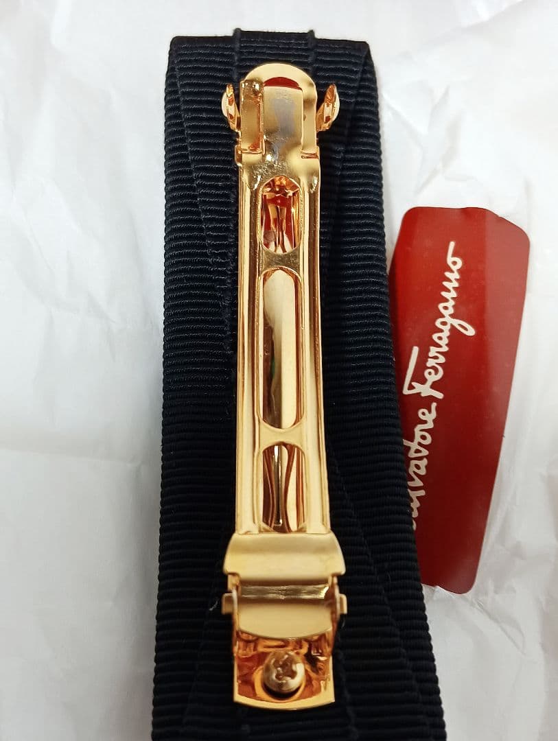 フェラガモ　Ferragamo　バレッタ　ブラック　ガンチーニ　髪留め