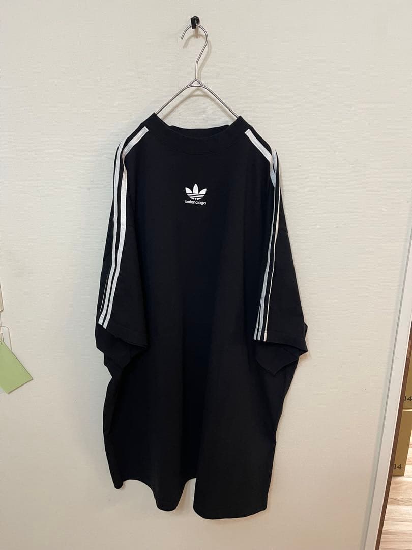 5 BALENCIAGA ADIDAS オーバーサイズスリーストライプスT