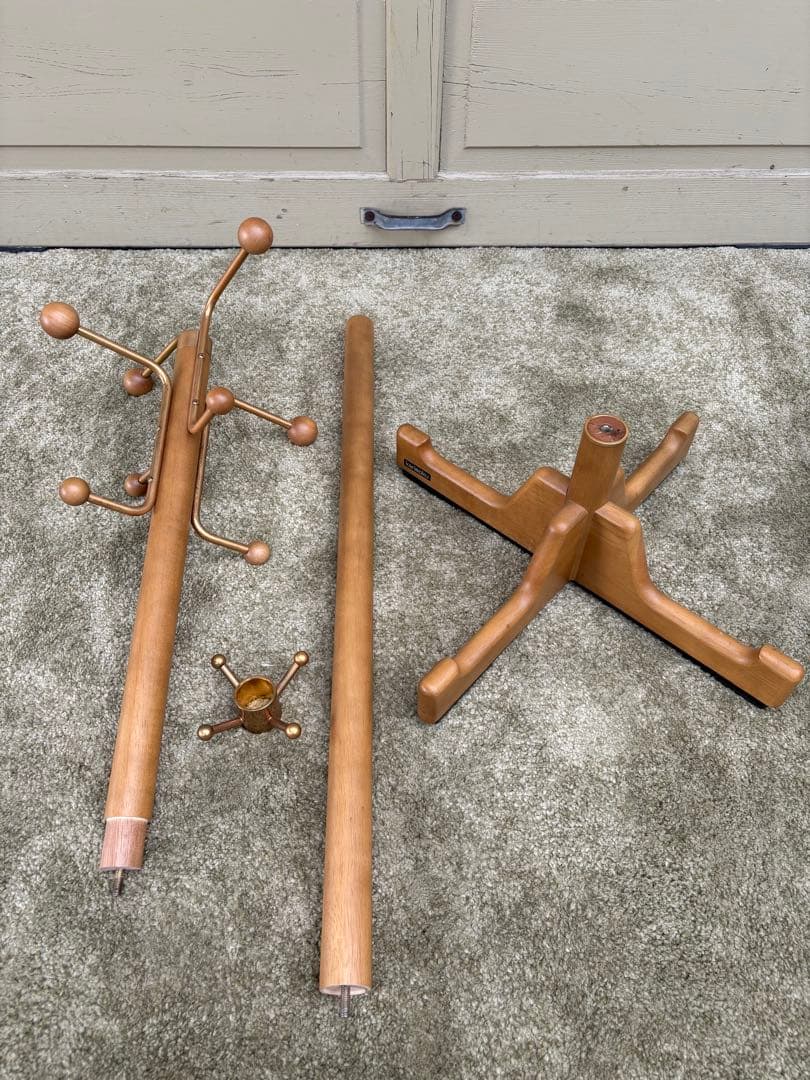 カリモク コートハンガー ポールハンガー アンティーク調 ハンガーラック