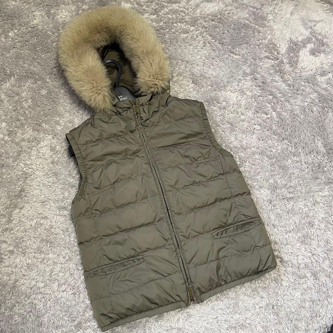 エスマックスマーラ ダウンベスト 42 カーキ　グースダウン