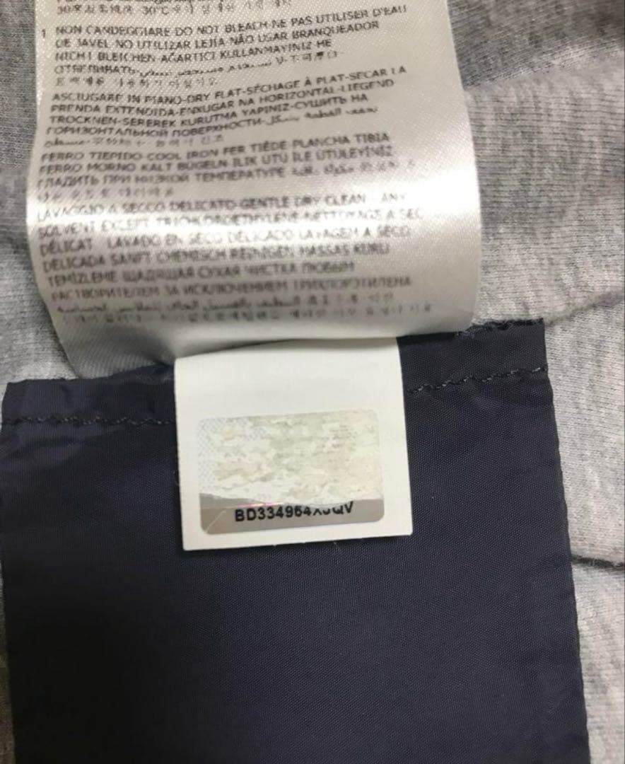 モンクレールキッズ　ベスト　美品　8Y